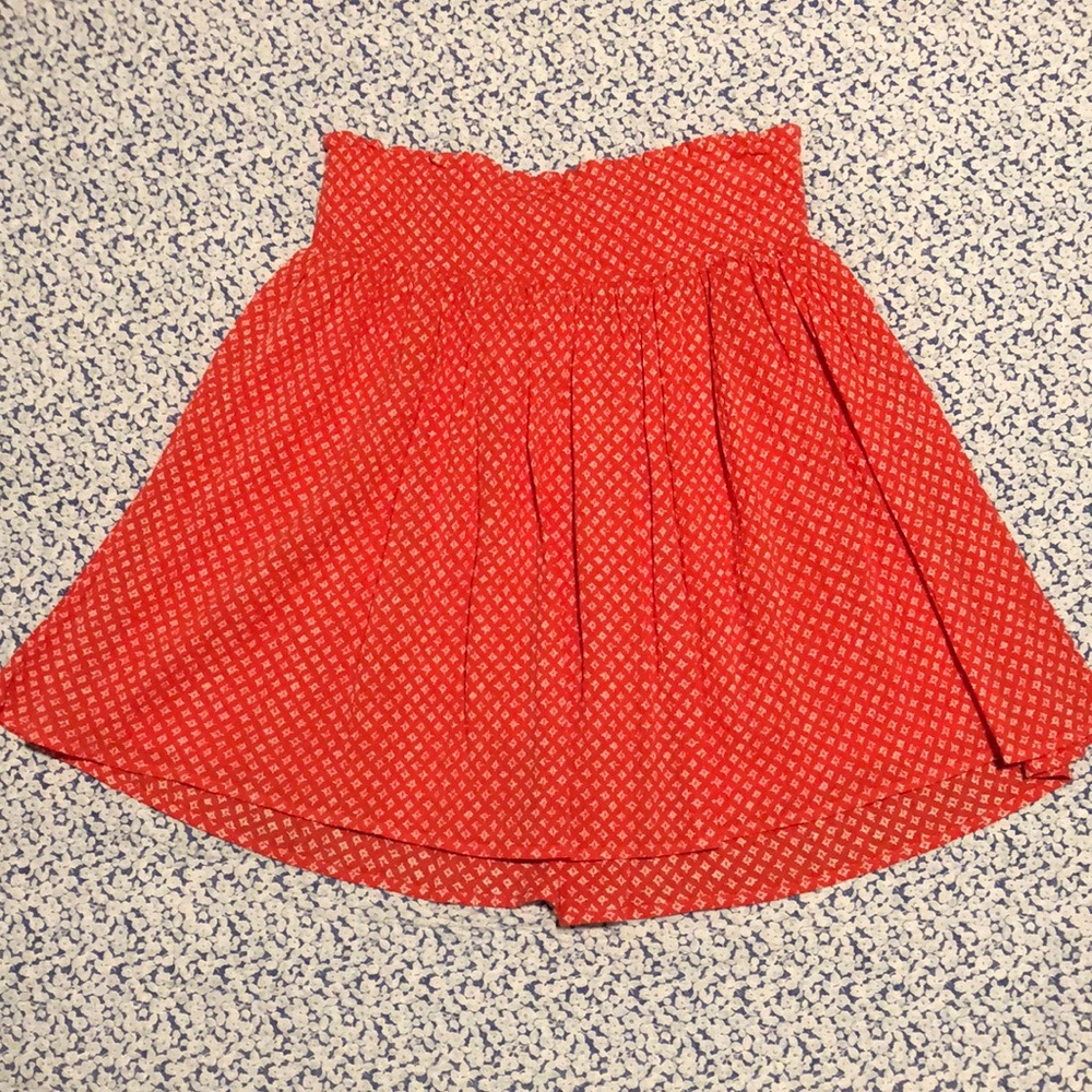 Old Navy Coral and White Patterned Mini Skirt Size:S